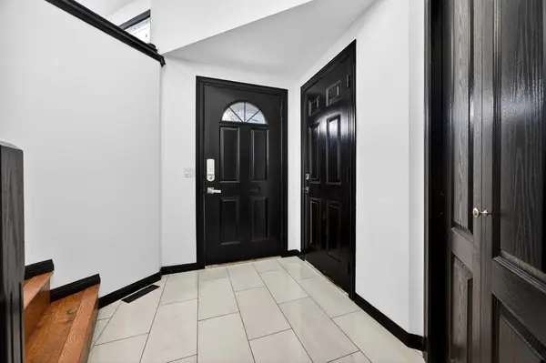 1503 Thorburn DR SE, Airdrie, AB T4A 2C6