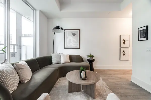 115 Denison AVE #501, Toronto C01, ON M5T 2N1