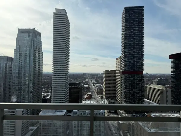 89 Dunfield AVE #2801, Toronto C10, ON M4S 0A4