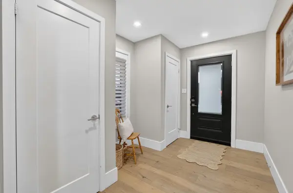 1587 Mount Albert RD, East Gwillimbury, ON L0G 1V0