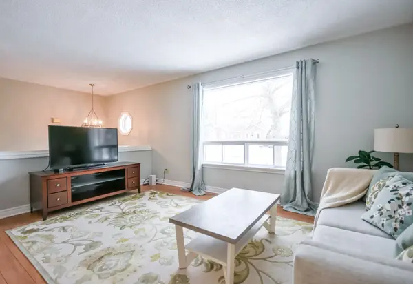 3861 East ST, Innisfil, ON L9S 2L9