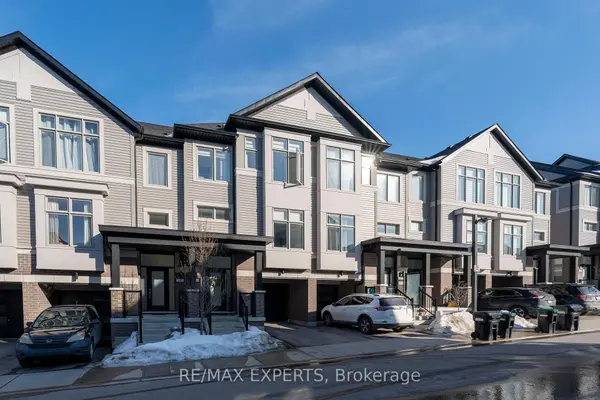 6 Hughes LN, New Tecumseth, ON L0G 1W0