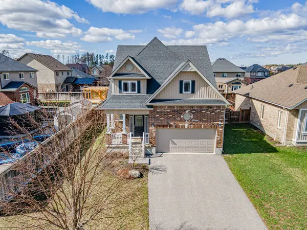 154 Arnold CRES, Essa, ON L3W 0R1