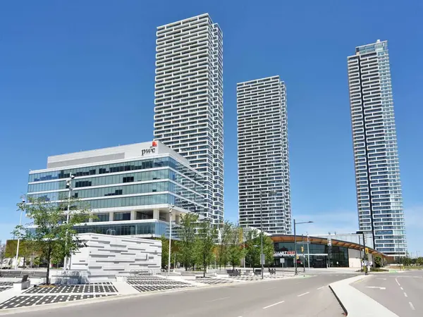 950 Portage Pkwy #4602, Vaughan, ON L4K 0J7