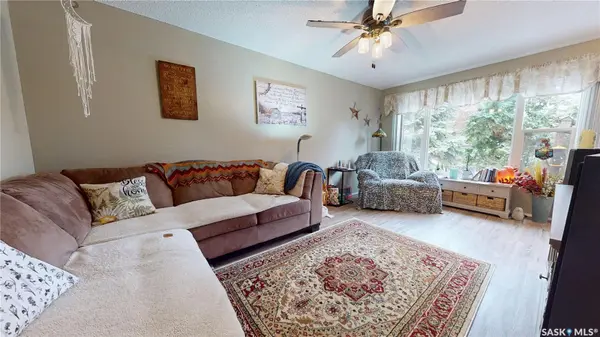 138 Myers CRESCENT #2, Maple Creek, SK S0N 1N0