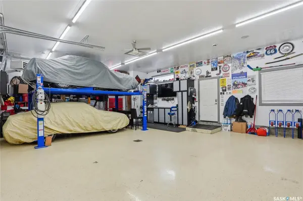 123 Deborah CRESCENT, Saskatoon, SK S7J 2W9