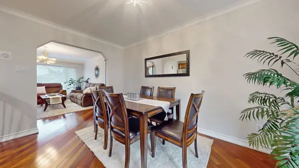 9 Tilden CRES, Toronto W09, ON M9P 1V6