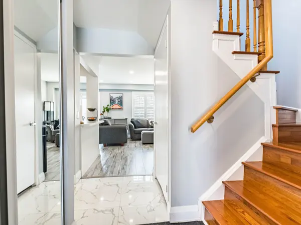 2442 Stefi TRL, Oakville, ON L6H 5Y4