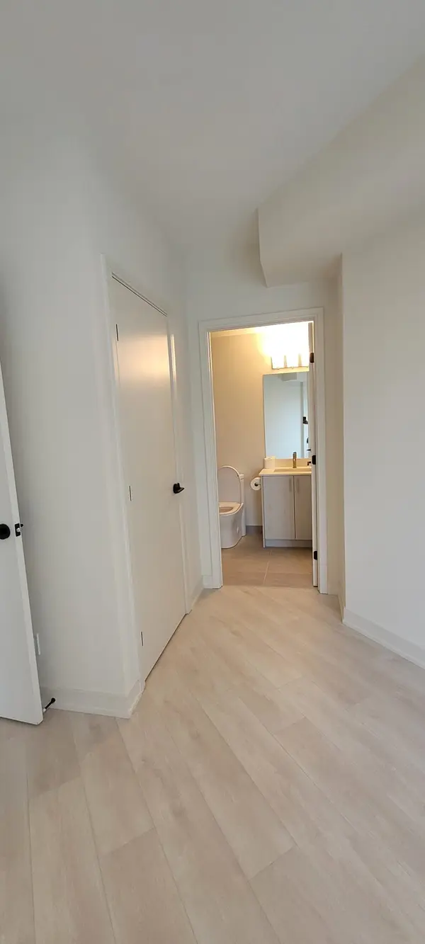 8020 Derry RD #808, Milton, ON L9T 9N7