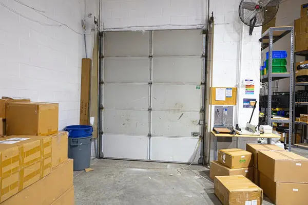 1111 Flint RD ##11, Toronto W05, ON M3J 3C7