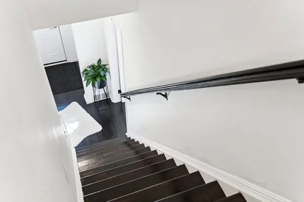 105 Glenridge AVE, St. Catharines, ON L2R 4X5