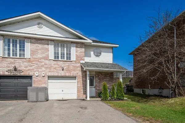 613 Tanner DR, Kingston, ON K7M 8Y2