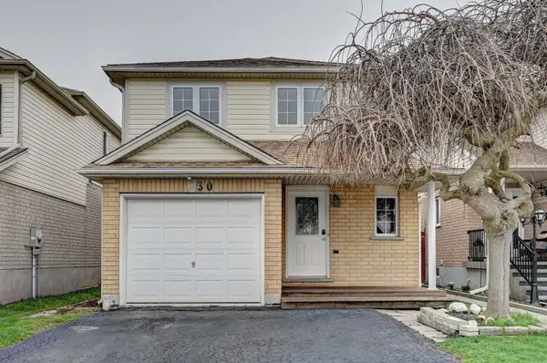 30 Bridlewreath ST, Kitchener, ON N2E 3V5