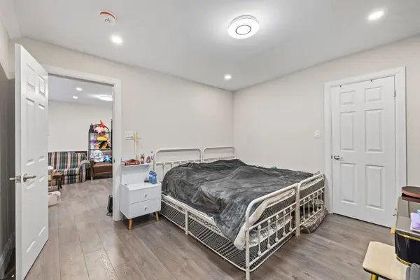 313 Gilmore RD, Fort Erie, ON L2A 2M9