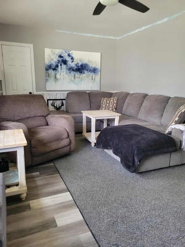 127 Hunter ST, Grey Highlands, ON N0G 1R0