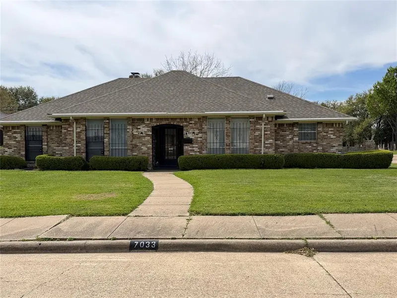 7033 Allview Lane, Dallas, TX 75227