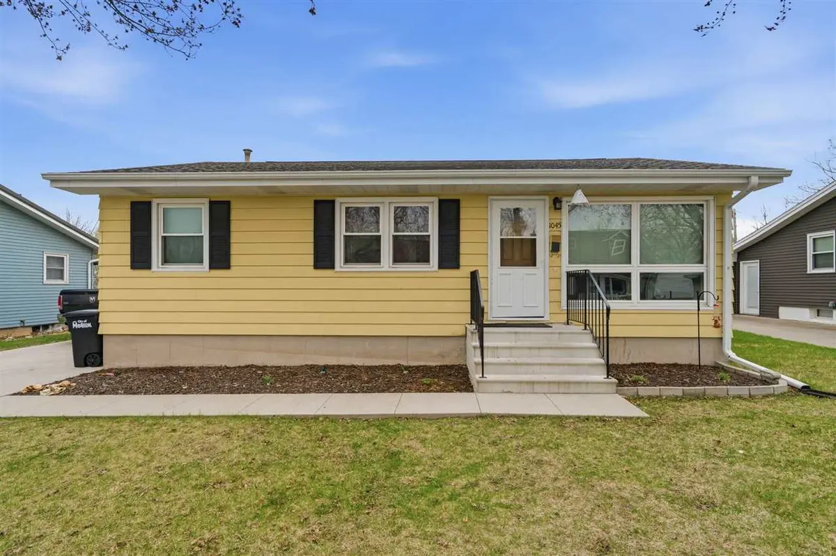1045 25th Street, Marion, IA 52302