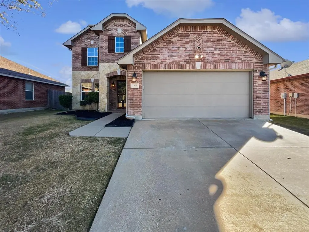 1375 Emily Court, Burleson, TX 76028