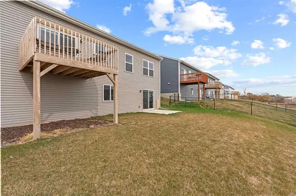 609 Maddie Ln, Tiffin, IA 52340