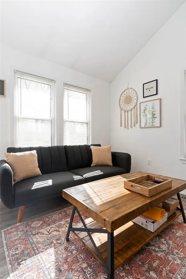 30723 Marshall ST, Southfield, MI 48076