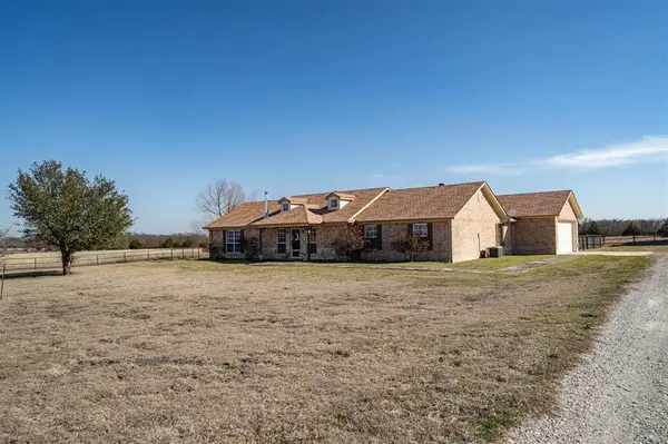 19754 County Road 818, Farmersville, TX 75442