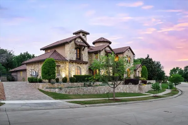 2504 Silver Table Drive, Lewisville, TX 75056