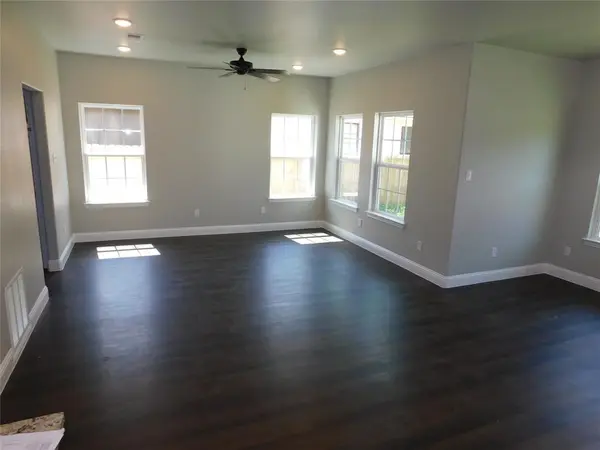 704 E Jefferson Street, Waxahachie, TX 75165