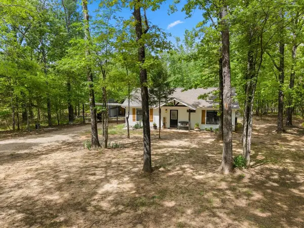 353 PR 5861, Yantis, TX 75497