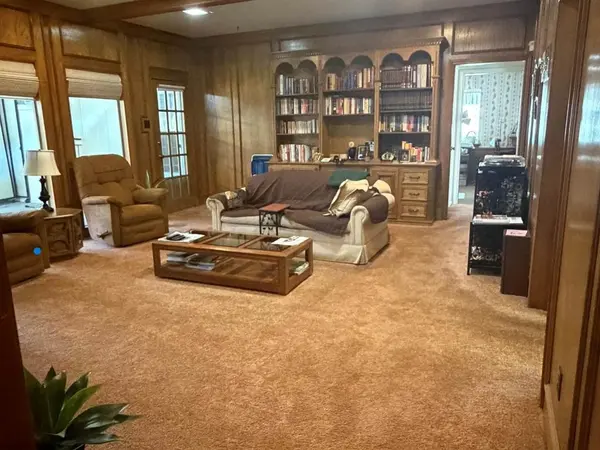 7033 Allview Lane, Dallas, TX 75227