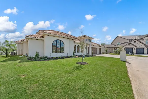 9065 Lakeside Drive, Fort Worth, TX 76179