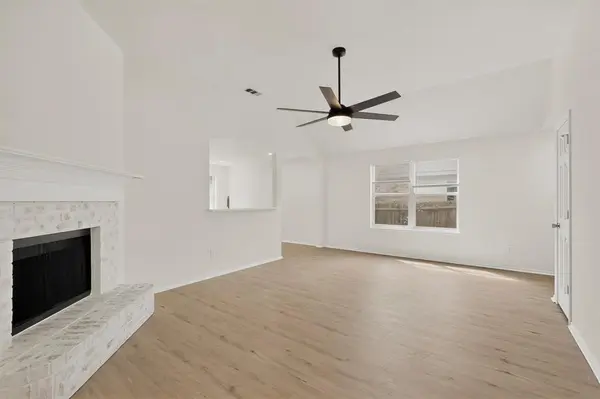 9708 Calle Del Oro Lane, Dallas, TX 75217