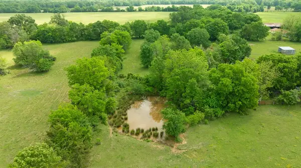 000 CR 2110, Bagwell, TX 75412