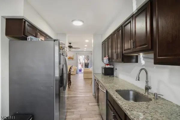 10 Neilson St #H, New Brunswick City, NJ 08901