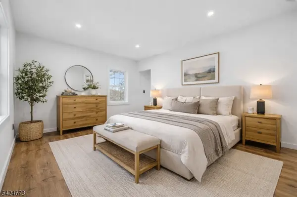 16 Valley View Dr, Rockaway Twp., NJ 07866