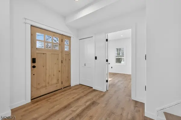 16 Valley View Dr, Rockaway Twp., NJ 07866