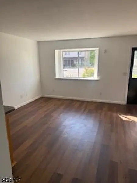 407 Orchard Meadows Dr, Union Twp., NJ 07083