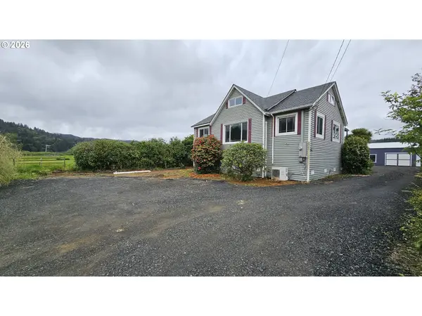 64181 WATSONVILLE RD, Coos Bay, OR 97420