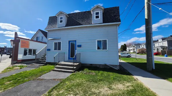 616 Montreal RD, Cornwall, ON K6H 1C2