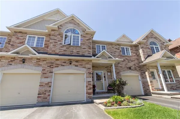510 Fordell AVE W, Kanata, ON K2W 0B3