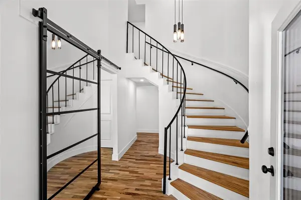 3542 Chellen Drive, Farmers Branch, TX 75234