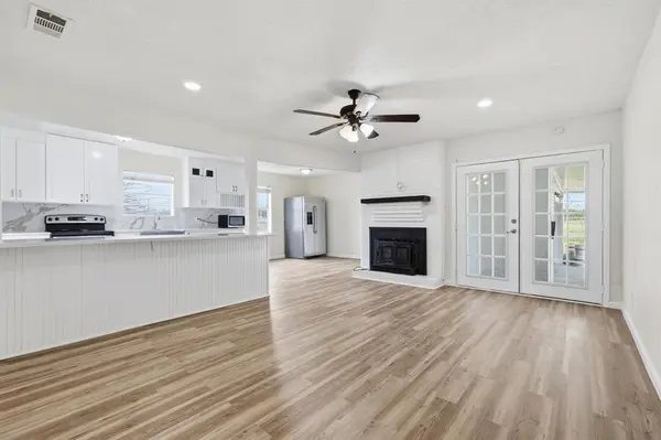 3913 Hickox Road, Rowlett, TX 75089