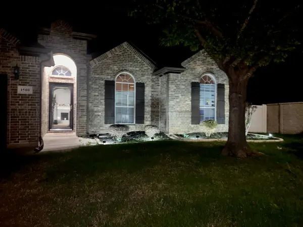 1500 Park Crest Drive, Crowley, TX 76036