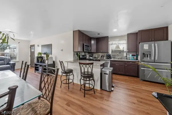 519 Maple Ave, Elizabeth City, NJ 07202