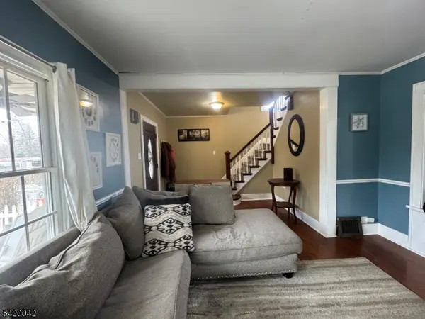 10 Governor Haines St, Hamburg Boro, NJ 07419