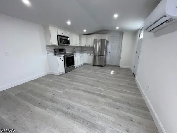 10 3rd St, Wayne Twp., NJ 07470