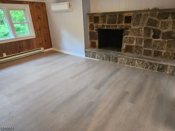 72 Glenwood Mt Rd, Vernon Twp., NJ 07462