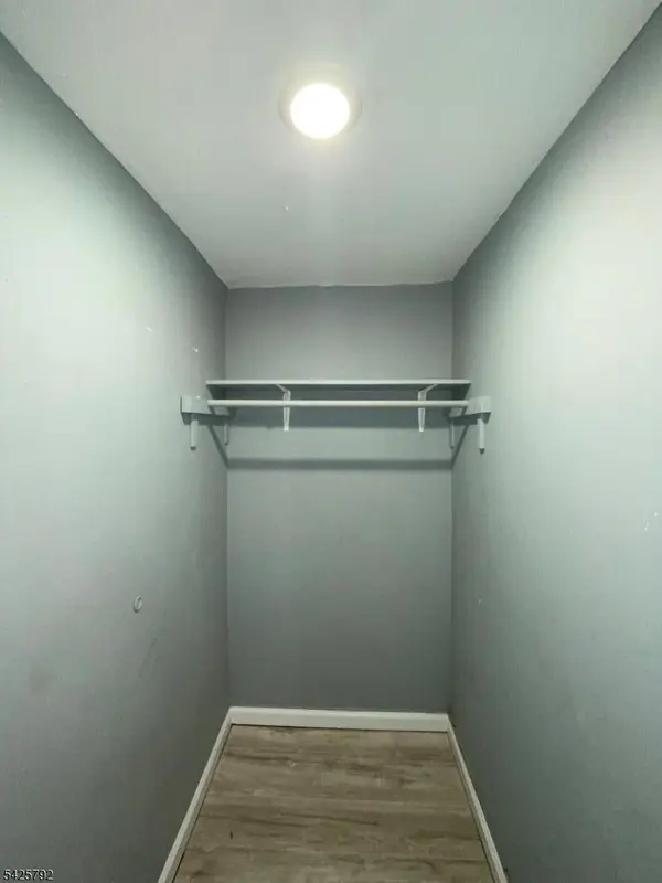 322 New St, Newark City, NJ 07103