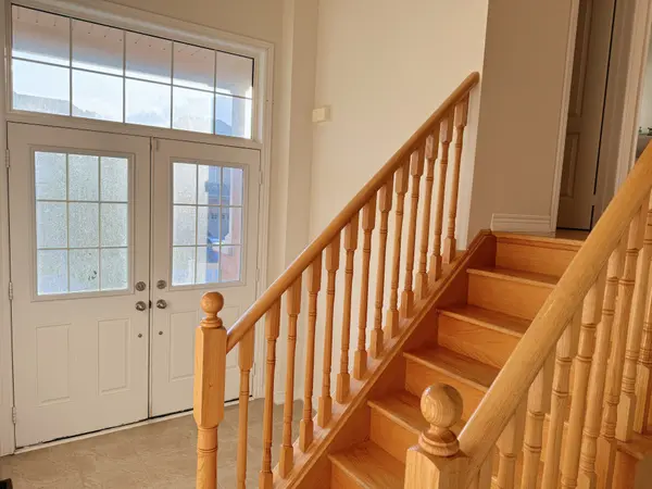 35 Hyacinth ST, Markham, ON L6E 0P4