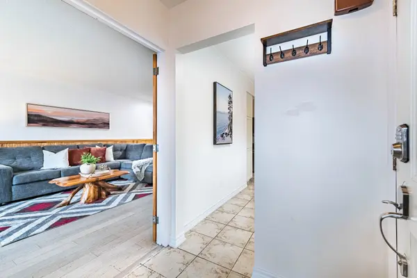 52 Garfield CRES, Brampton, ON L6V 1V8