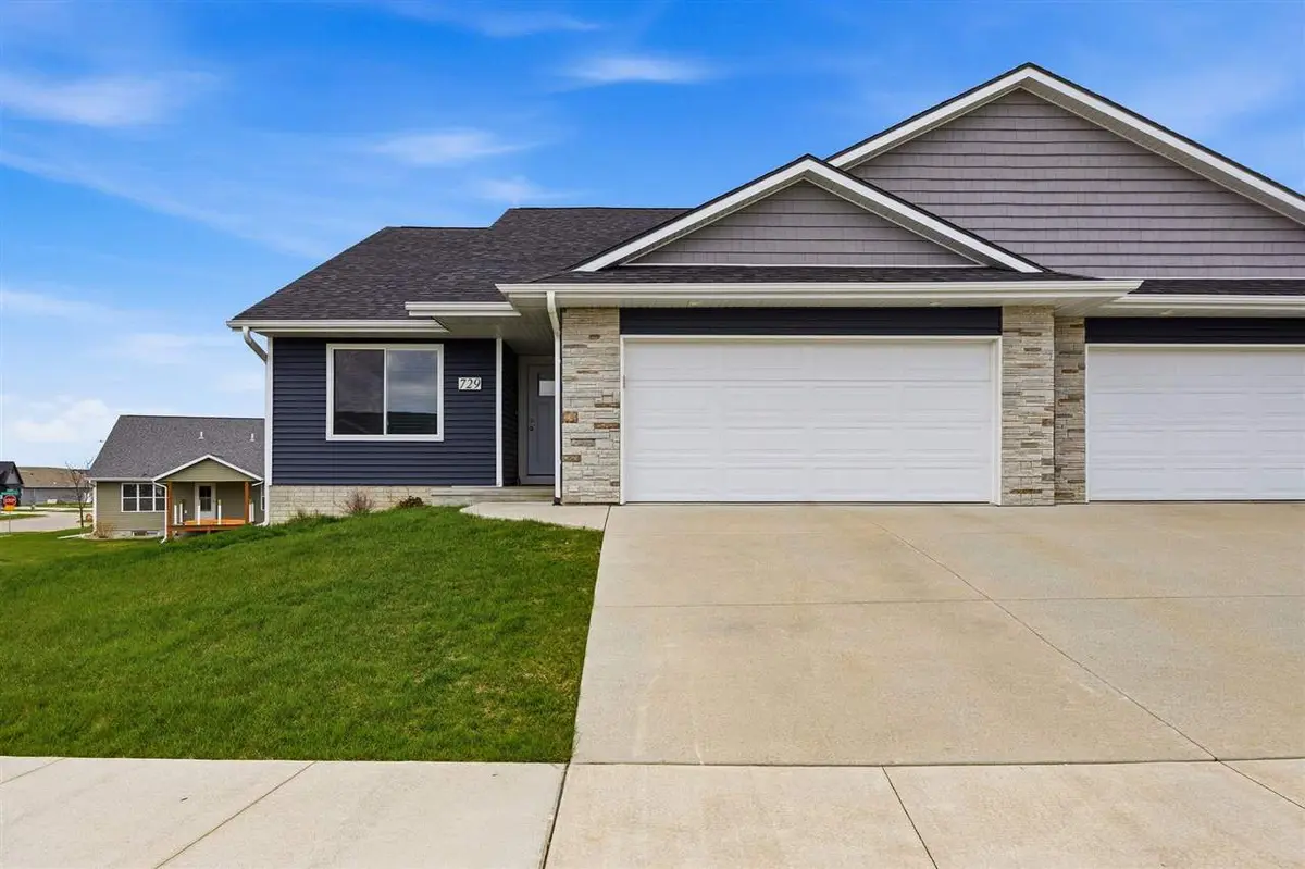 729 Heartland Ct, Fairfax, IA 52228